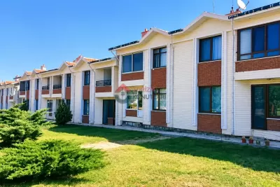 Afyonkarahisar Gazlıgöl'de Termal Havuzlu Villa