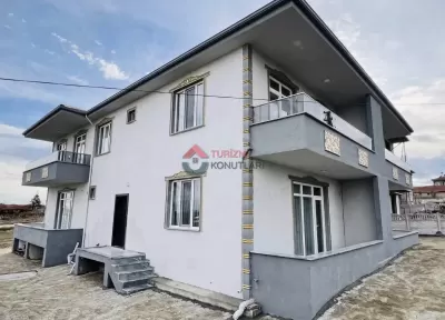 Afyonkarahisar - Geniş Havuzlu - Lüks Günlük Kiralık 3+1 Villa