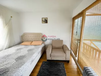 Ankara Çankaya Eymir Gölü Yakını Köy Evi