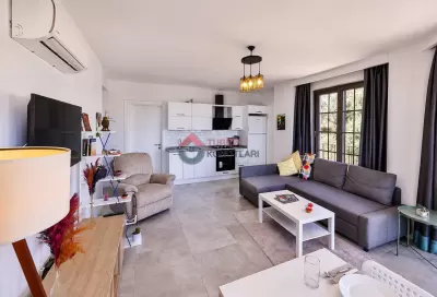 Antalya Kaş'ta Deniz Manzaralı Eşyalı Daire