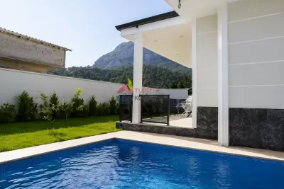 Antalya Kemer Isıtmalı Havuzlu Villa