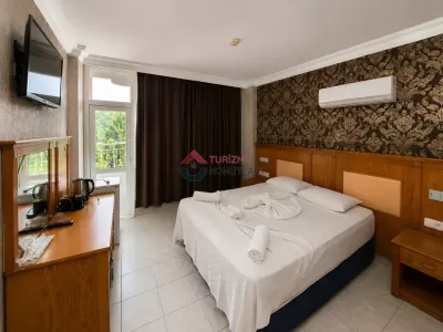 Antalya Manavgat - Havuzlu Deniz Manzaralı Pansiyon-apart