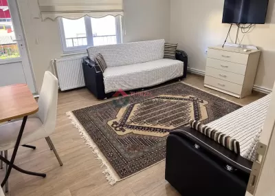Balıkesir Burhaniye - Denize 300 Metre Günlük Kiralık 1+1 Daire