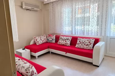 Balıkesir Edremit - Denize 200 Metre - Klimalı - Günlük Kiralık Daire