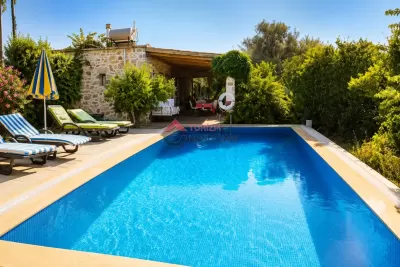 Bodrum Bitez'de 4 Kişilik Özel Havuzlu Kiralık Villa