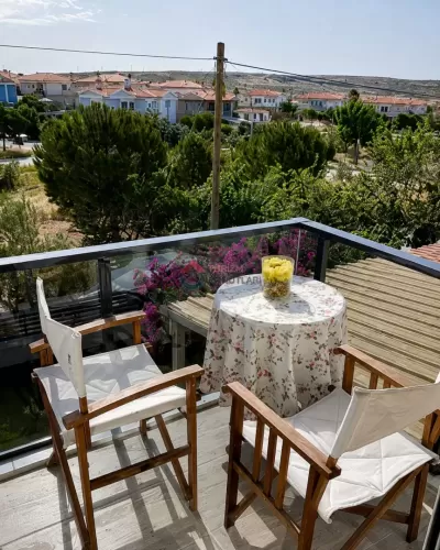 Çeşme Alaçatıda Havuzlu Villa