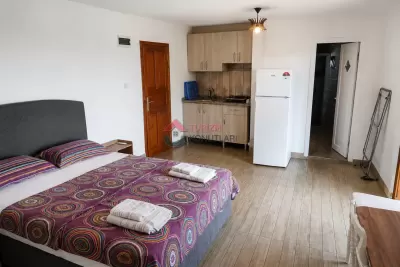 Denize Sıfır Özel Plajda