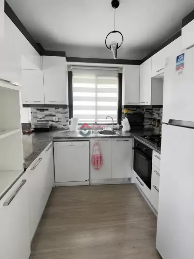 İzmir Çeşme - Denize Yakın - Havuzlu - 3+1 Günlük Kiralık Villa