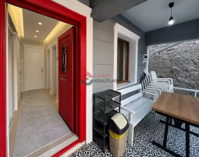 İzmir Dikili - Denize Sıfır - Bahçeli - Günlük Kiralık Müstakil Ev