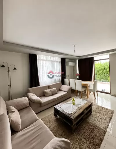 İzmir Dikili - Merkezde - Denize 500 Metre - Günlük Kiralık Villa