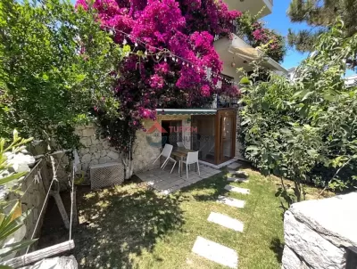 İzmir Karaburun - Merkezzde - Bahçeli - Günlük Kiralık Daire