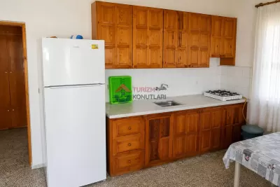 İzmir Seferihisar - Denize 70 Metre - Klimalı - 2+1 Günlük Kiralık Daire