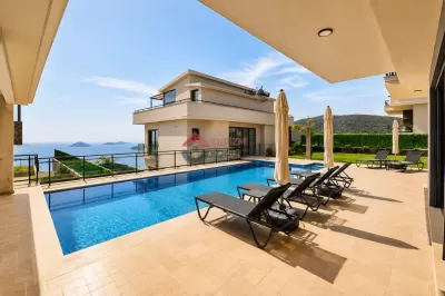 Kaş Kalkan'da Deniz Manzaralı  Ultra Lüks Villalar