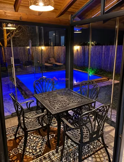 Kocaeli Kartepe - İl Sınırında - Havuzlu - Ultra Lüks Günlük Kiralık Bungalov