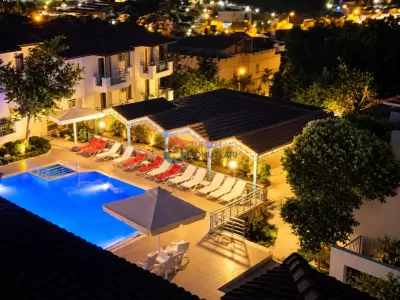 Kuşadası Ultralüks Tatil Köyü