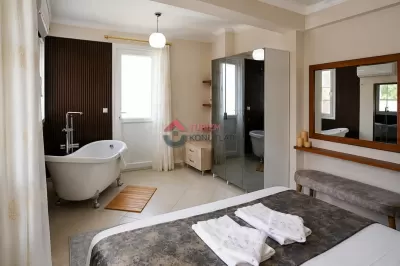 Muğla Fethiye Havuzlu-jakuzili-çocuk Parklı Lüks