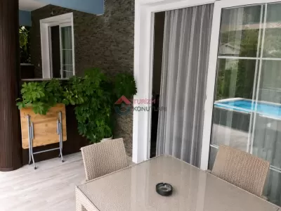 Muğla Köyceğiz'de Havuzlu, Bahçe İçinde Apart