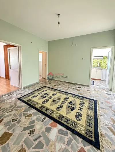 Yalova Armutlu - Fıstıklı Köyü Sahilinde Günlük Kiralık 3+1 Müstakil Ev